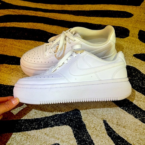 Nike Court Vision Alta - Picture 2 of 4